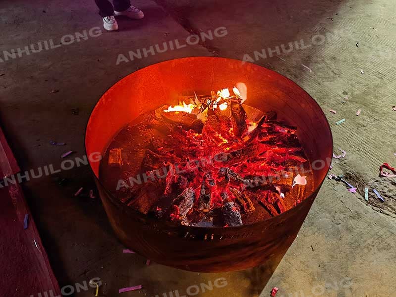 <h3>Hot Selling Carbon Corten Steel Sphere Outdoor Patio Firepit</h3>
